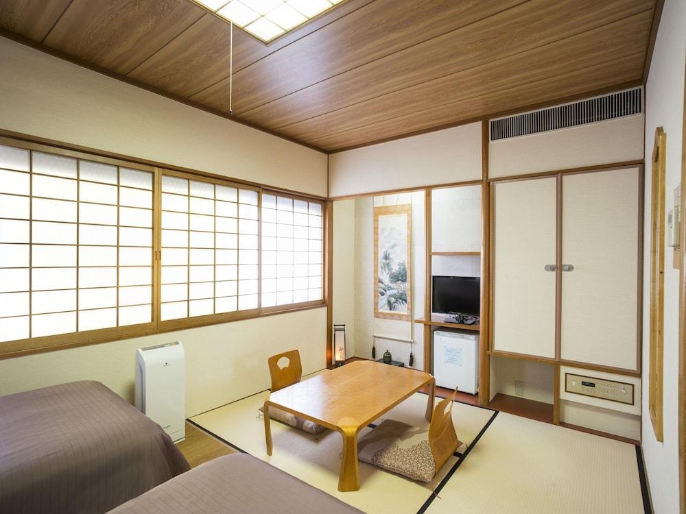 New Hankyu Hotel Ōsaka